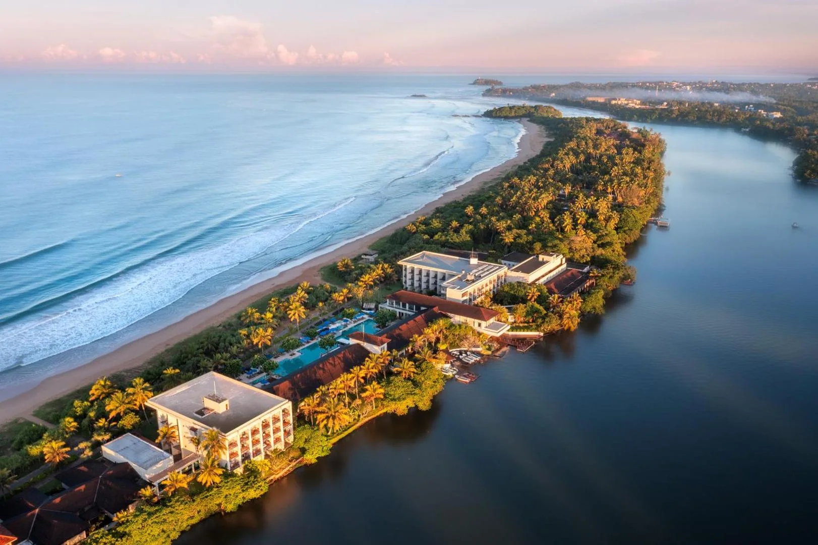 NH Bentota Ceysands Resort