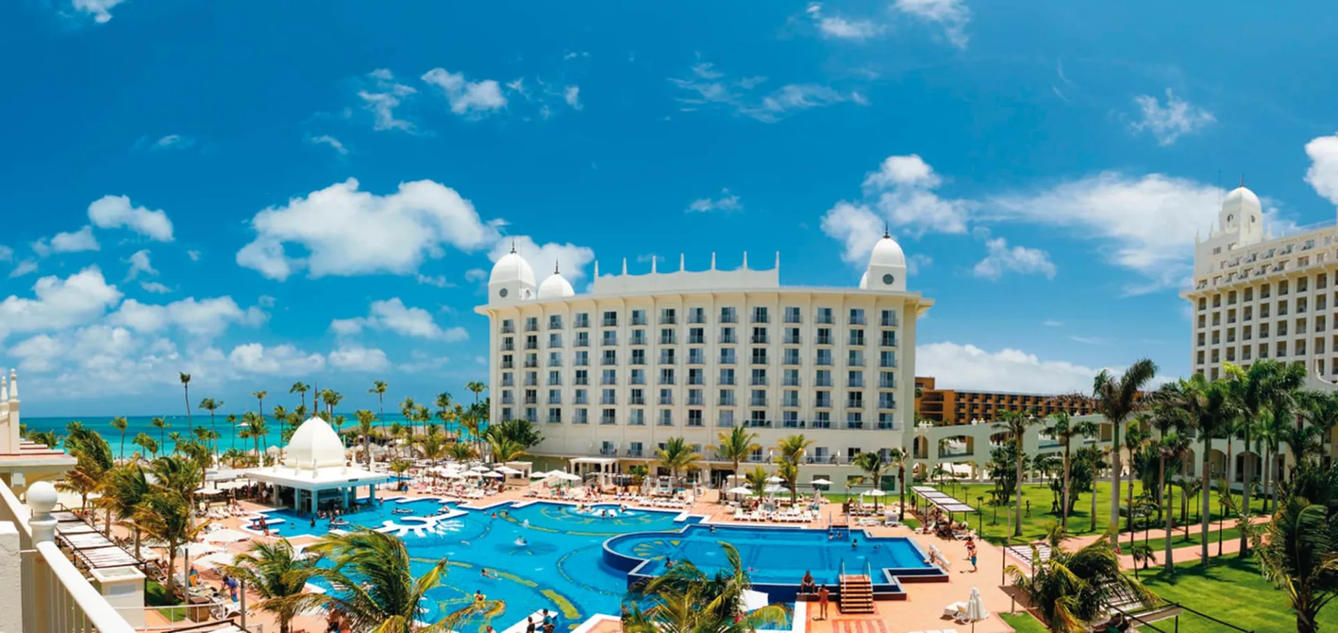 Hotel Riu Palace Aruba — resort overview